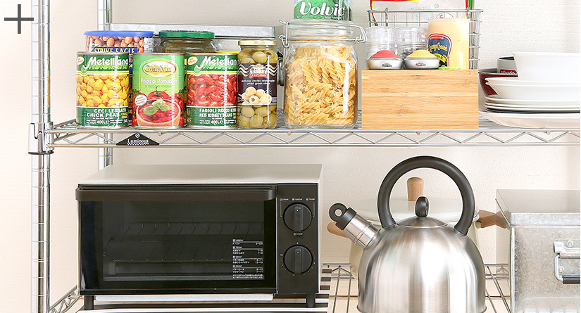 後付けシェルフをスチールラックに追加