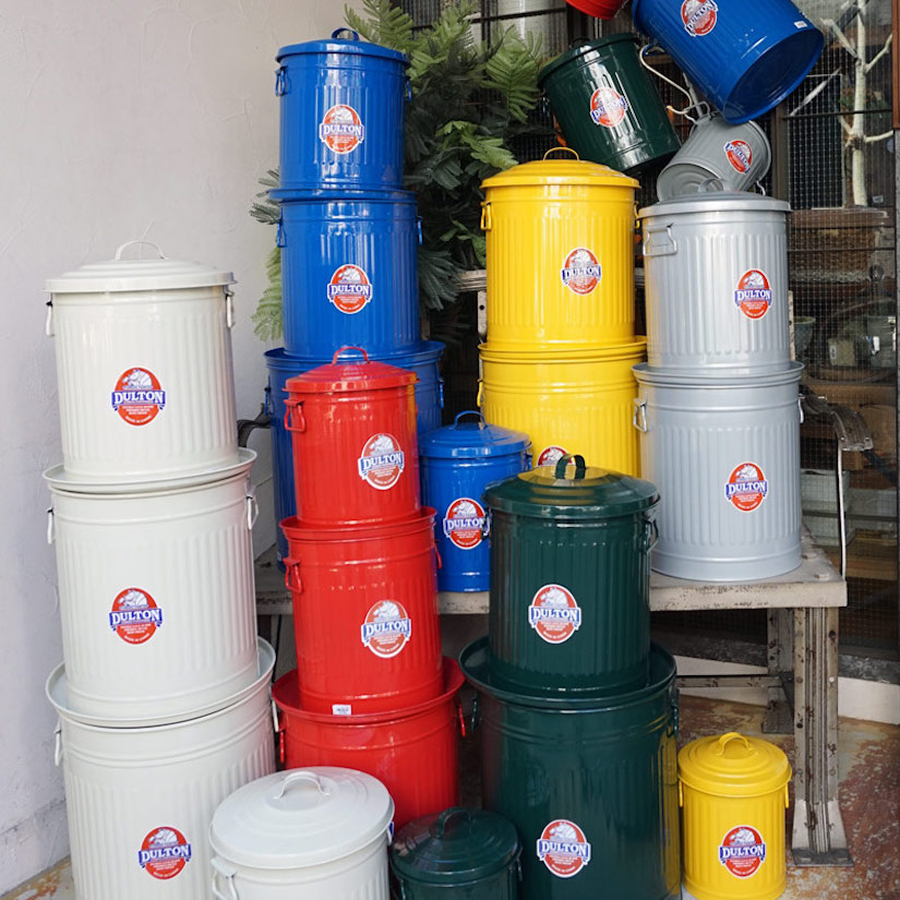 <h2>使い方自由!選べる4色</h2><p>スタンダードにゴミ箱としても、収納としても、空間をおしゃれに彩るアイテムです。</p>