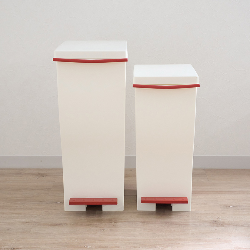 <h2>20L・33Lの2タイプをご用意</h2><p>ご家庭に合わせてお選びいただける2タイプ。お部屋や用途に合わせてお選びください。</p>