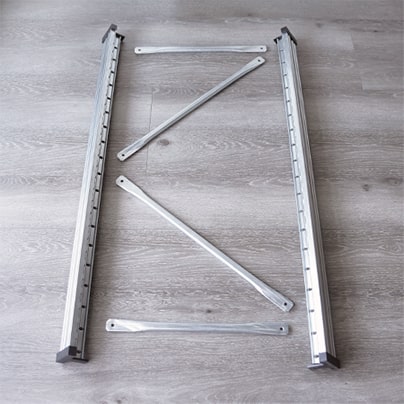 サイドフレーム組み立て